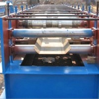 云南大理客户订制 数控钢板止水钢板机