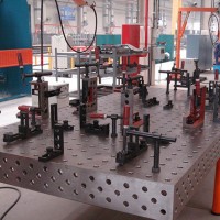 山东三维焊接柔性平板加工|泊头海红加工定制柔性焊接平台