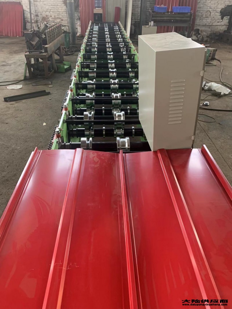 沧州狮城压瓦机械金属屋面压瓦机打包箱双层压瓦机设备的检查