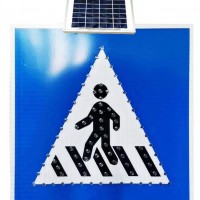 骧虎交通设施 道口人行横道标志牌价格太阳能交通标志牌厂家